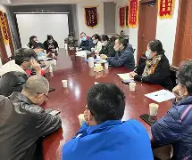 爱游戏在线入口 -转折点！罗马内部沟通，社区盾今夜攻防权衡，目标明确，训练强度明显提升(今日之战务必全力攻之)