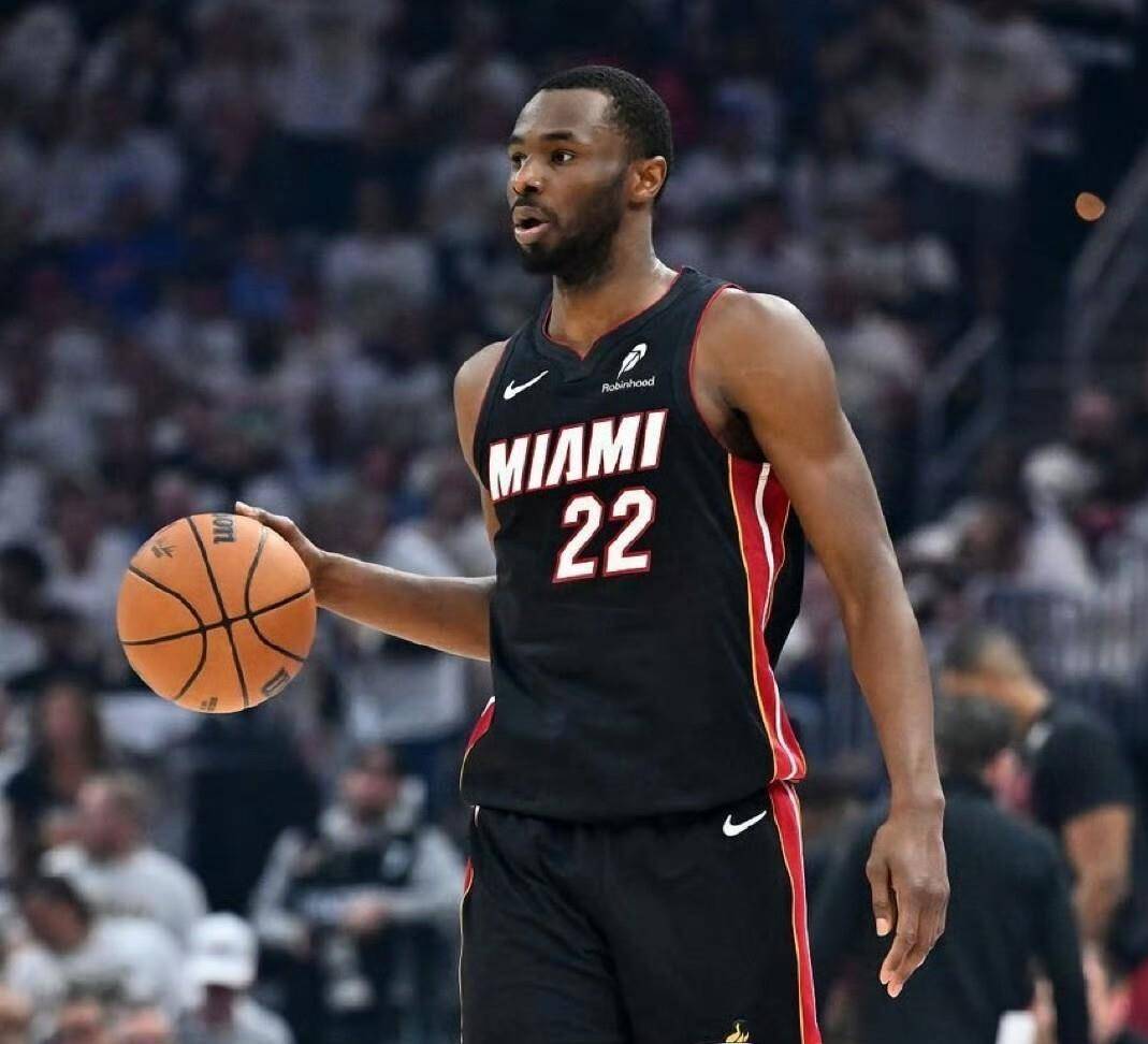 爱游戏官网入口 -赛前CBA季后赛传出新动向，洛杉矶快船完成体检，管理层表态：气氛紧张，身体对抗强度拉满的简单介绍