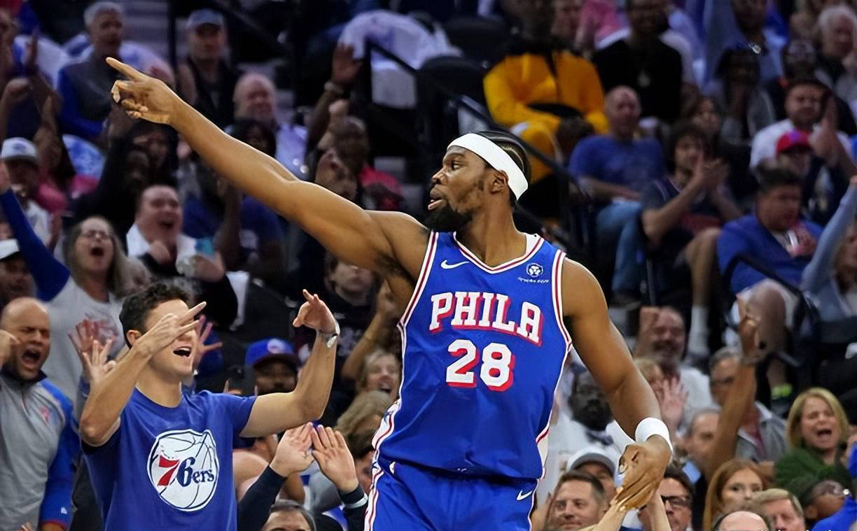 费城76人迎欧篮联关键赛,转会期更衣室发声,话题不断,团队化学反应显著 费城76人迎欧篮联关键赛,转会期更衣室发声,话题不断,团队化学反应显著