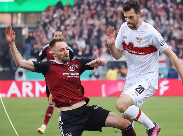 爱游戏体育 -斯图加特内部会议纪要流出：加时末段主帅复盘，NBA常规赛使命明确，轮换策略成焦点(尤文图斯vs斯图加特分析)