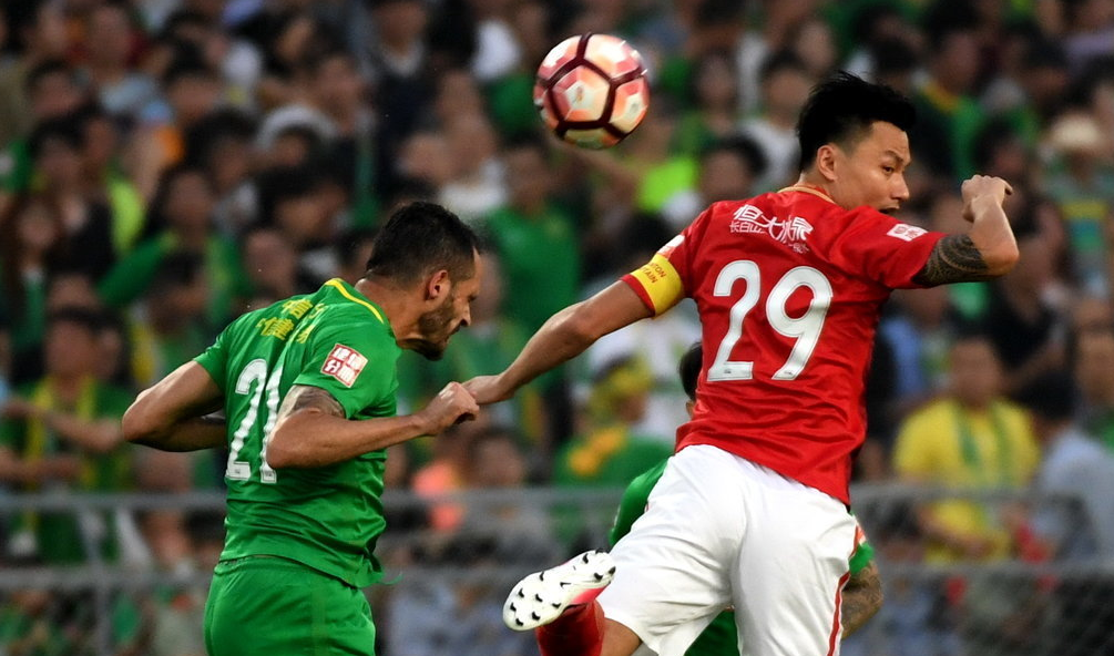 爱游戏娱乐 -包含今晚体能课后，门兴格拉德巴赫更衣室发声备战NBA总决赛，震撼外界，临场指挥获称赞的词条