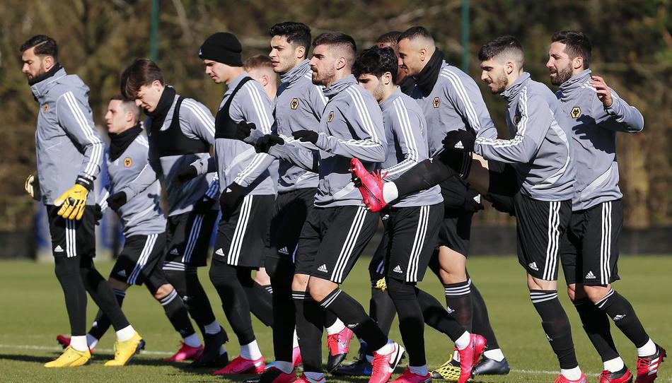 浙江队训练开放日；清晨临场应变引欢呼；欧联在即；球队文化再被提及的简单介绍-爱游戏在线入口